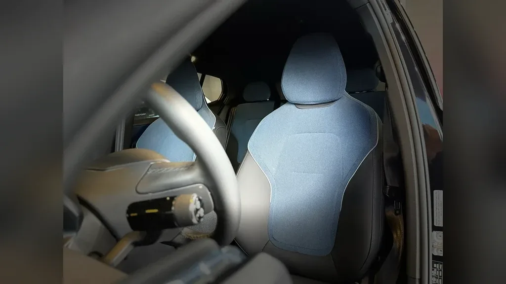 Volvo EX30 - Imagem 7