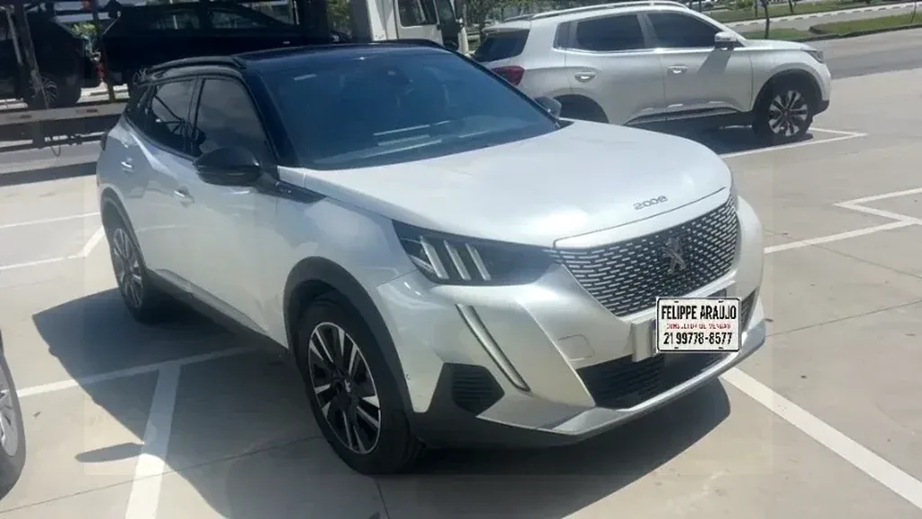 Peugeot E-2008 - Imagem 7