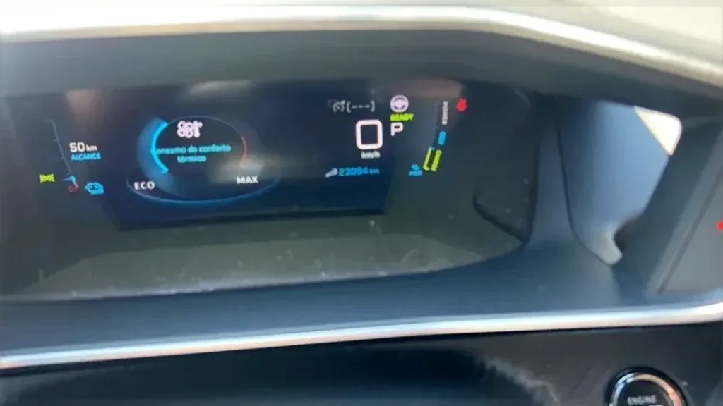 Peugeot E-2008 - Imagem 9