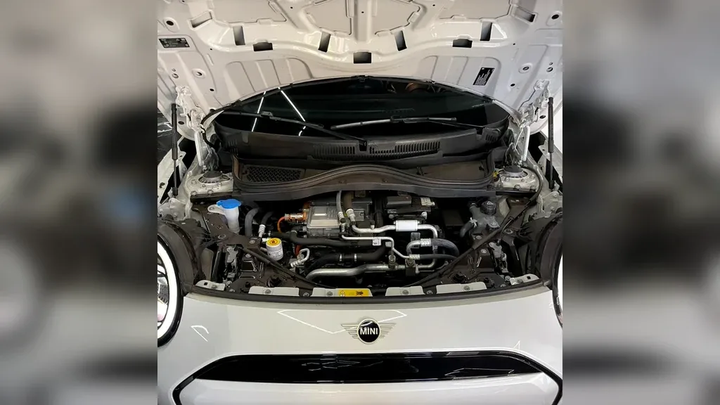 Mini Cooper SE - Imagem 3