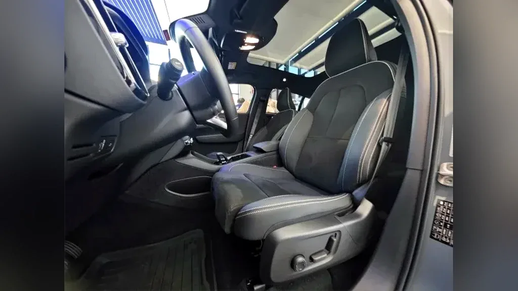 Volvo C40 Recharge - Imagem 13