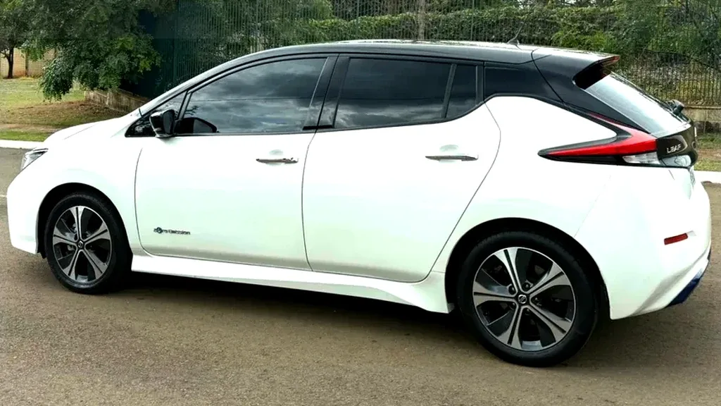 Nissan Leaf - Imagem 2
