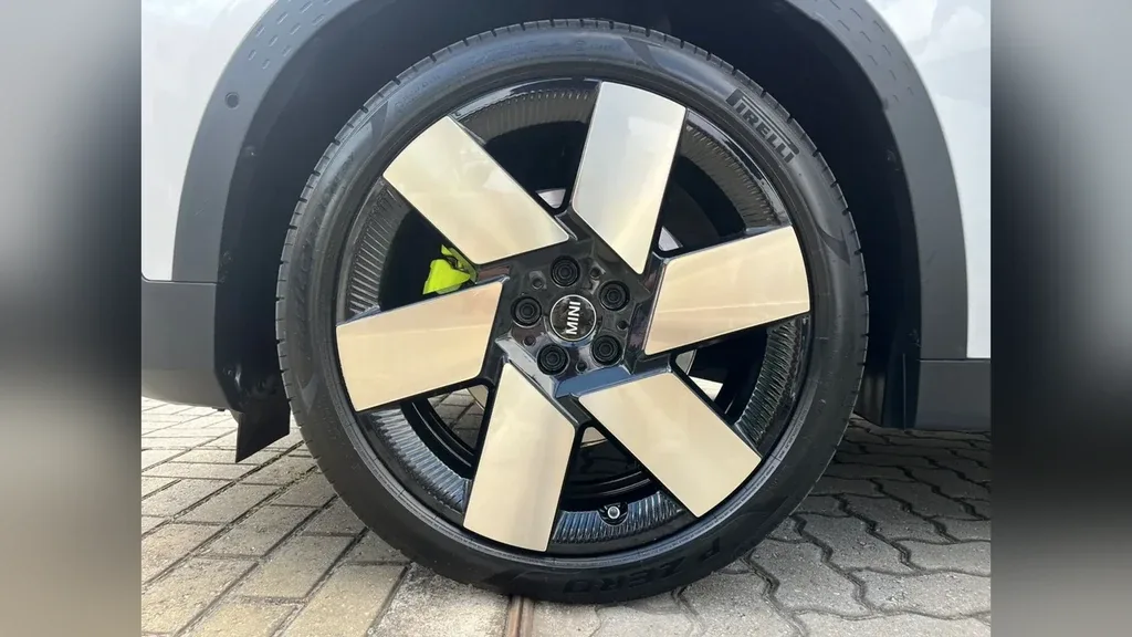 Mini Countryman SE All4 - Imagem 17