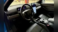Ford Mustang Mach-e - Miniatura 9
