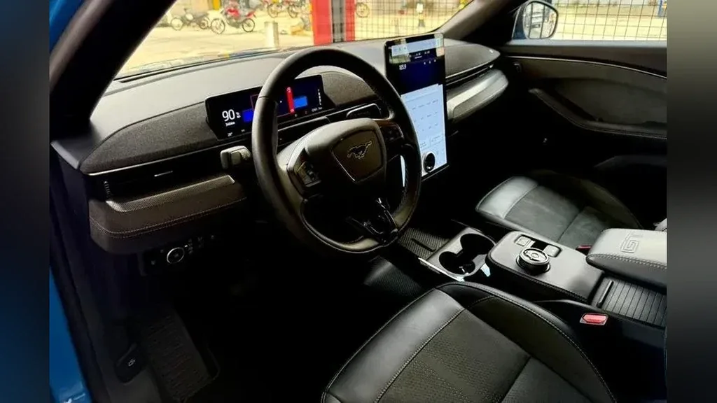 Ford Mustang Mach-e - Imagem 9