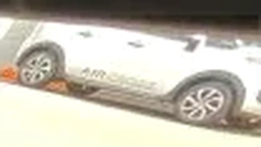 Peugeot E-2008 - Imagem 13