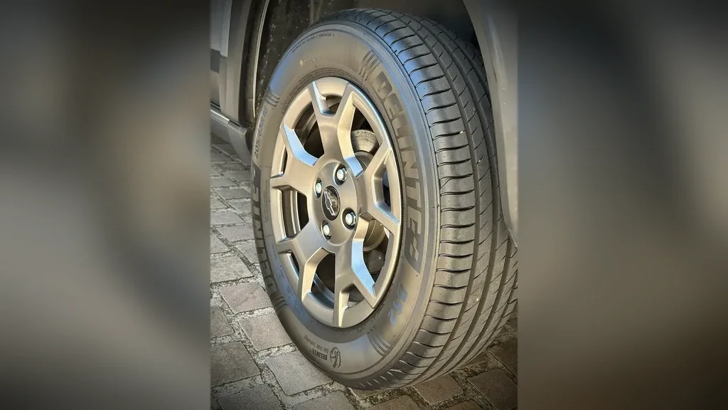 Chevrolet Spark Euv - Imagem 3