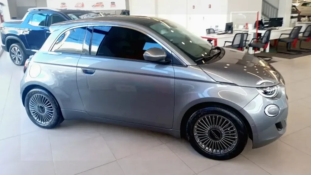 Fiat 500e - Imagem 4