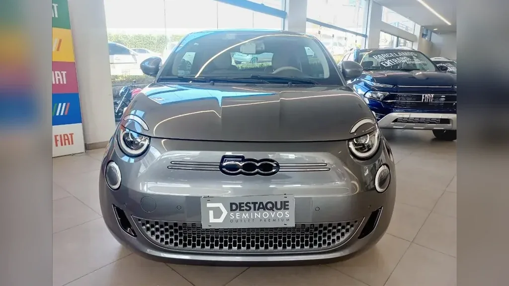 Fiat 500e - Imagem 8