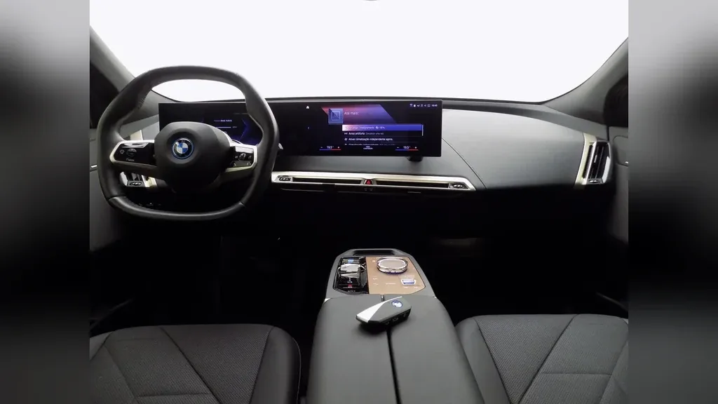 BMW Ix - Imagem 6