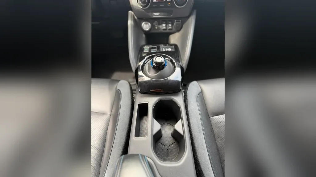 Nissan Leaf - Imagem 9