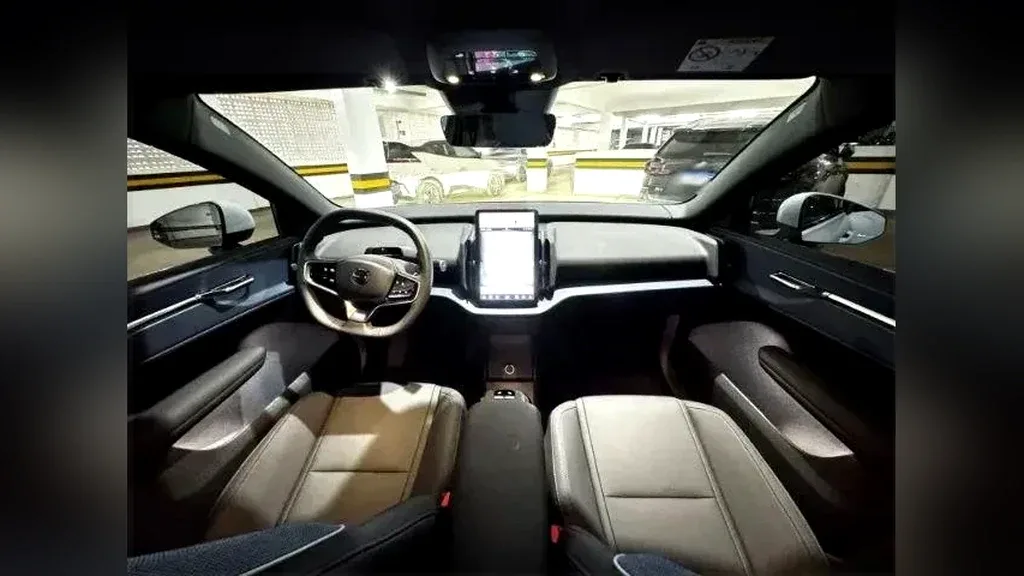 Volvo EX30 - Imagem 8