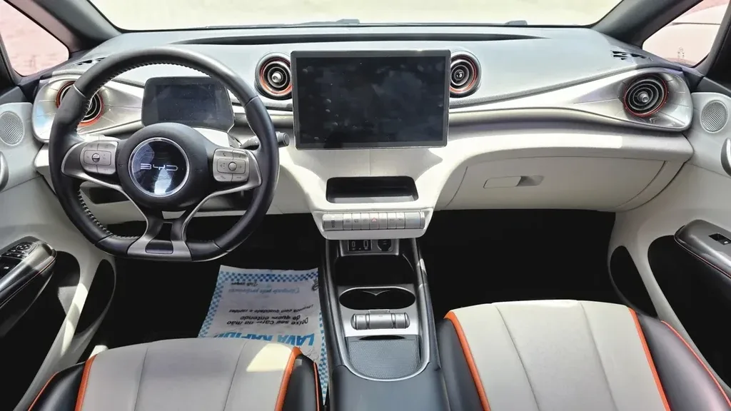BYD Dolphin - Imagem 12