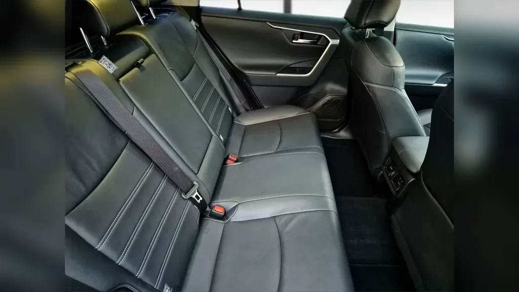 Toyota Rav4 - Imagem 13
