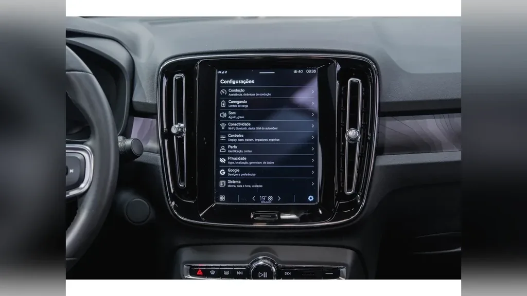 Volvo C40 Recharge - Imagem 11