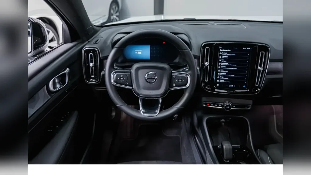 Volvo C40 Recharge - Imagem 12