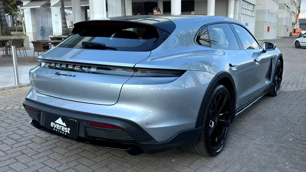 Porsche Taycan - Imagem 4