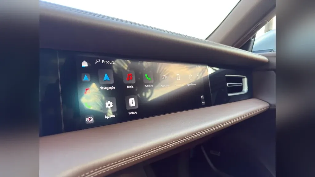 Porsche Taycan - Imagem 15