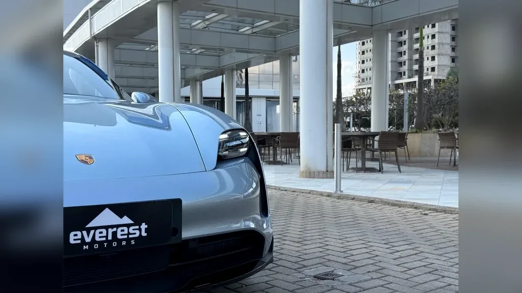 Porsche Taycan - Imagem 19