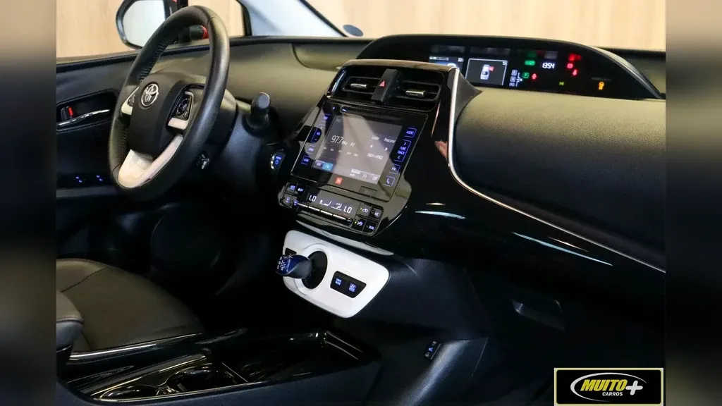 Toyota Prius Gen-4 - Imagem 15