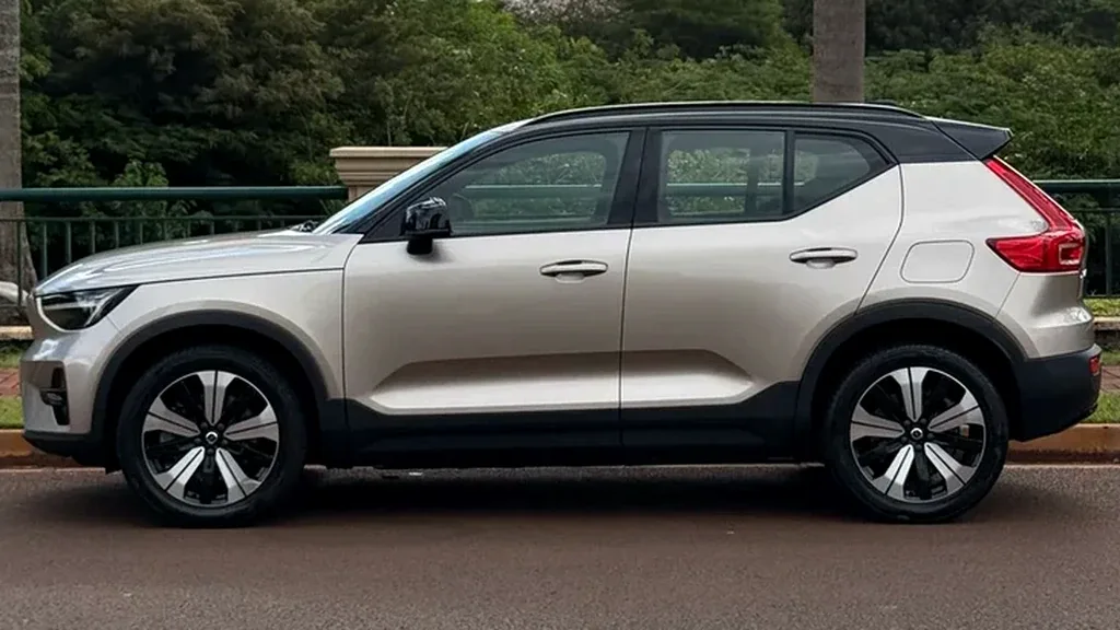Volvo XC40 Recharge - Imagem 6