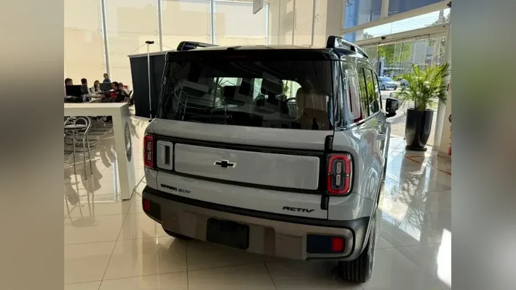 Chevrolet Spark Euv - Imagem 13