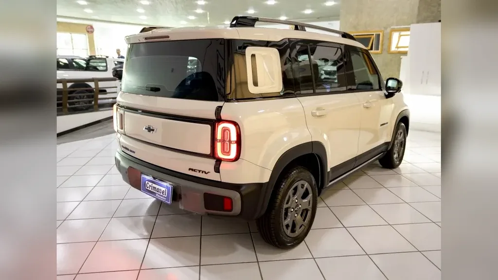 Chevrolet Spark Euv - Imagem 3