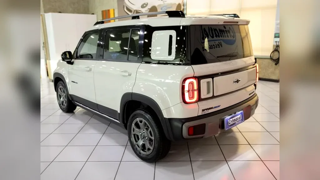 Chevrolet Spark Euv - Imagem 4