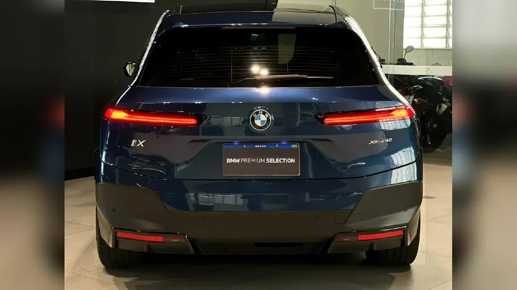 BMW Ix - Imagem 7