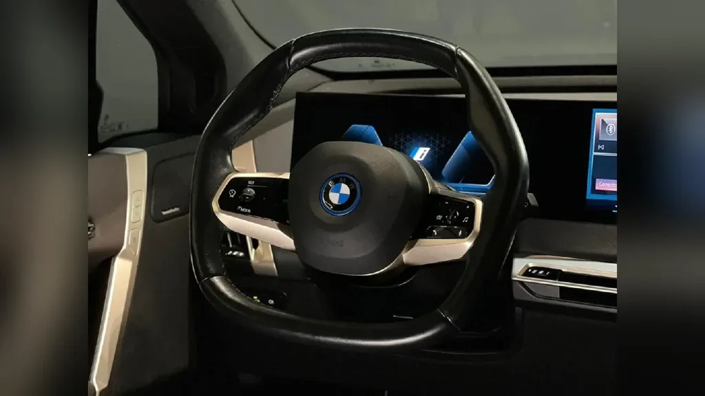 BMW Ix - Imagem 9
