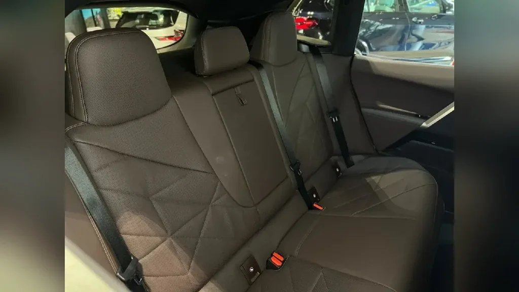 BMW Ix - Imagem 17