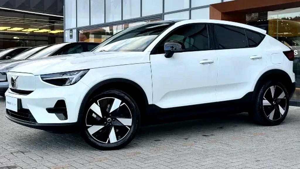 Volvo Ec40 - Imagem 2