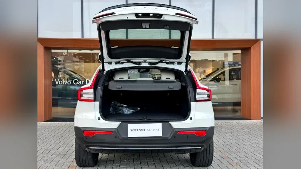 Volvo Ec40 - Imagem 18