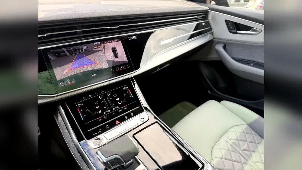 Audi Q8 E-tron - Imagem 11