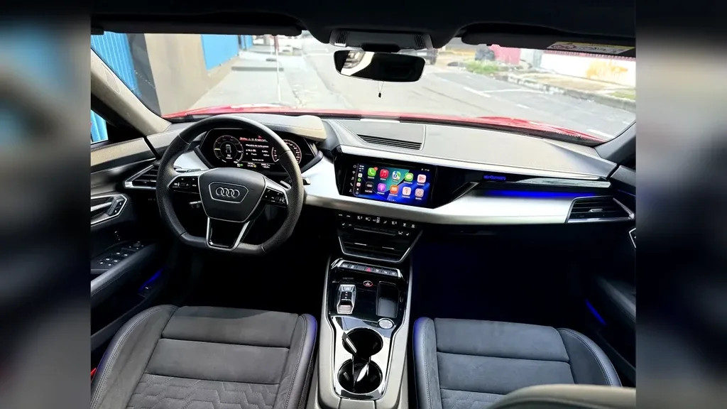 Audi E-tron S Sportback - Imagem 10