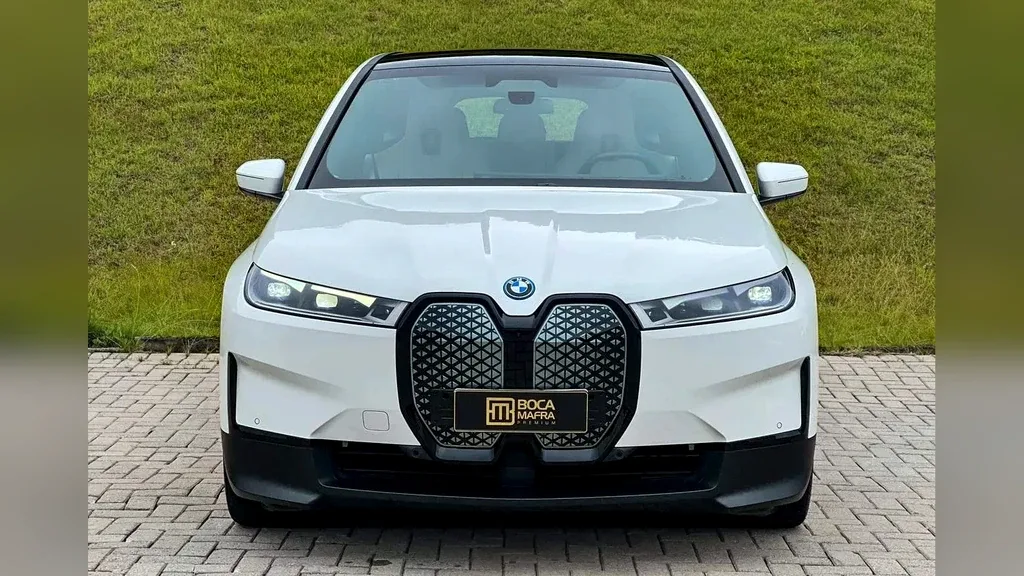 BMW Ix - Imagem 3