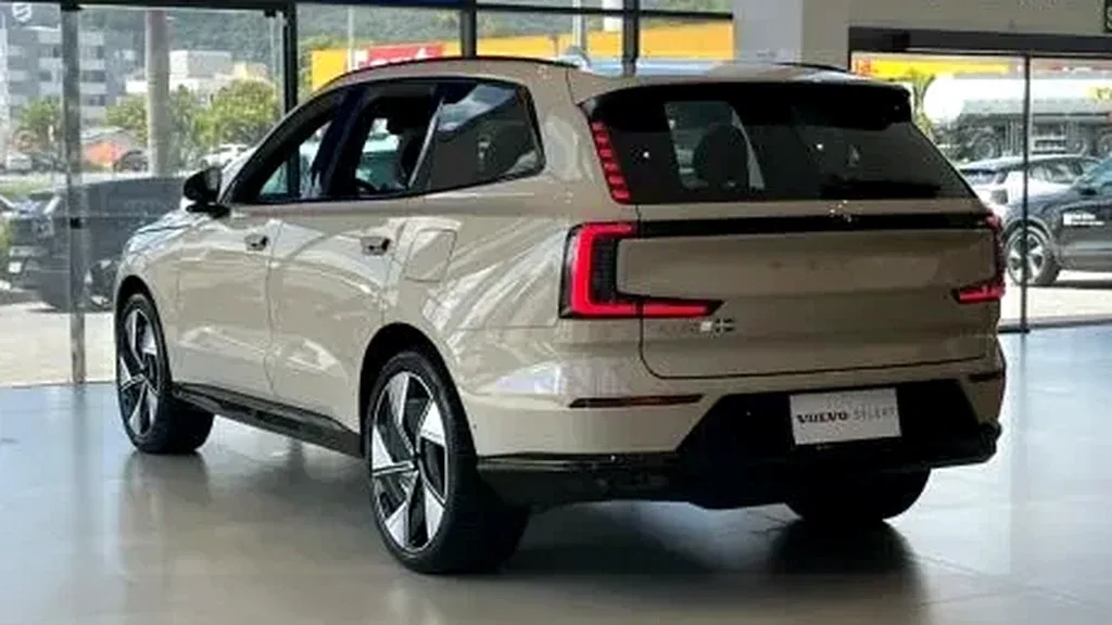 Volvo Ex90 - Imagem 5