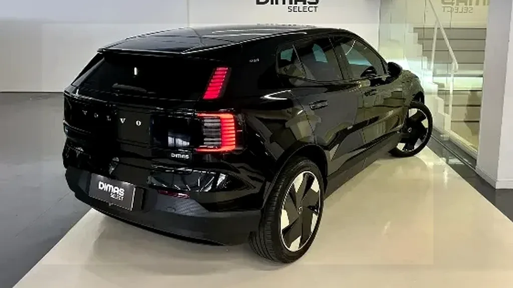 Volvo EX30 - Imagem 4