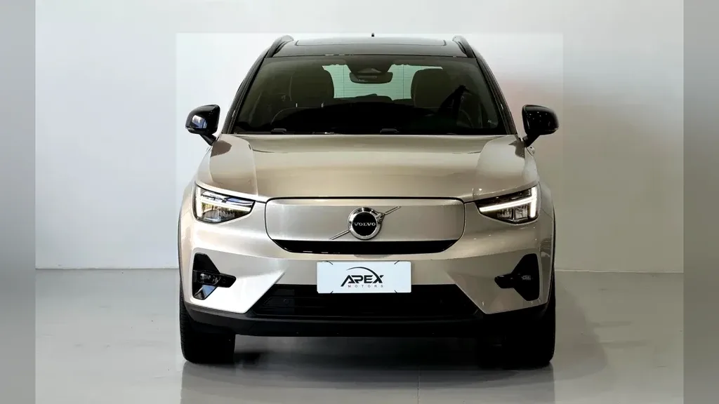 Volvo XC40 Recharge - Imagem 2