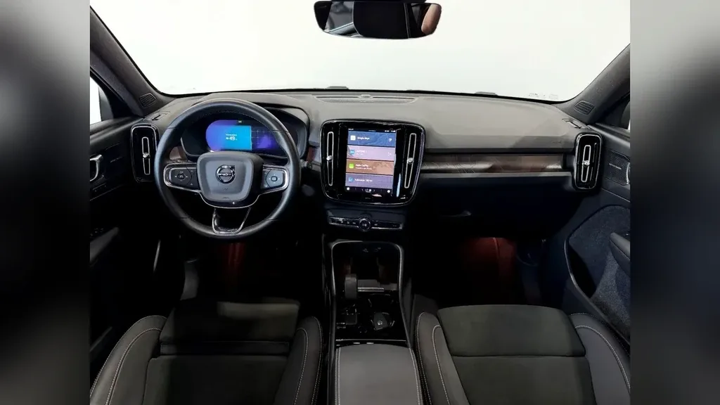 Volvo XC40 Recharge - Imagem 9