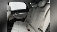 Audi E-tron - Miniatura 16