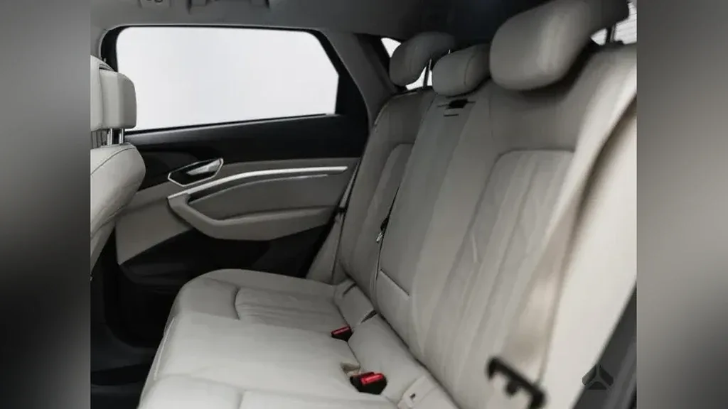 Audi E-tron - Imagem 16