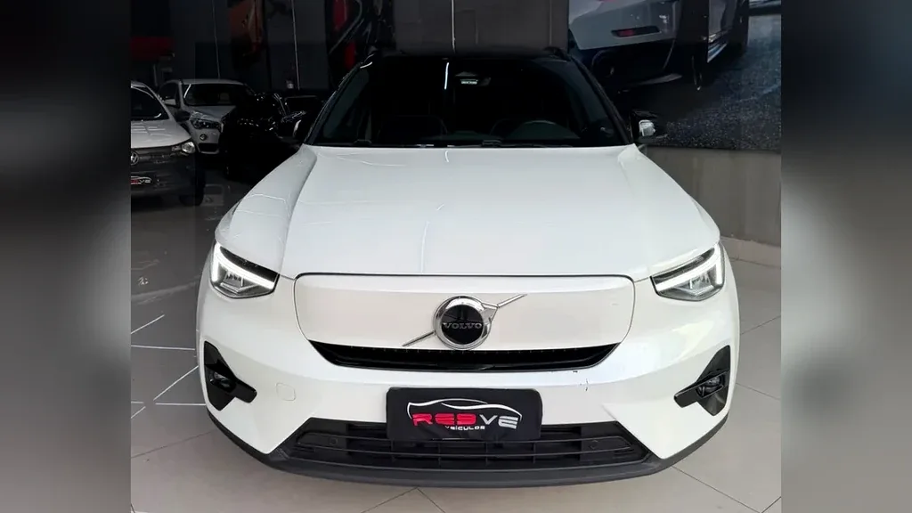 Volvo XC40 Recharge - Imagem 2