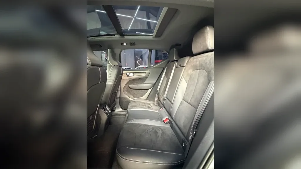 Volvo XC40 Recharge - Imagem 10