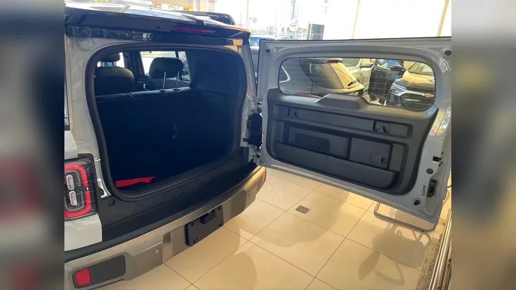 Chevrolet Spark Euv - Imagem 4