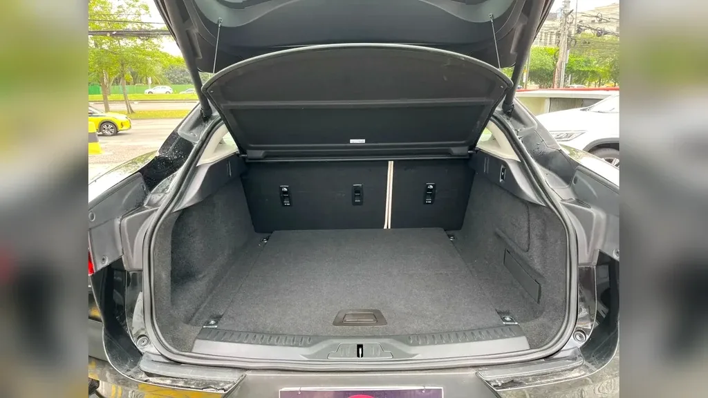 Jaguar I-pace - Imagem 10