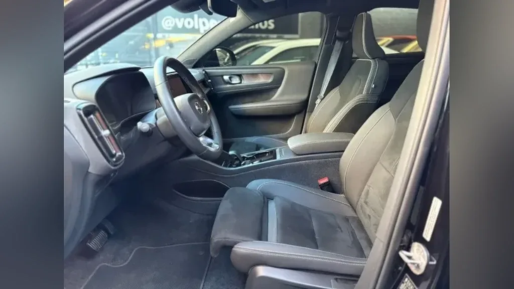 Volvo C40 Recharge - Imagem 10