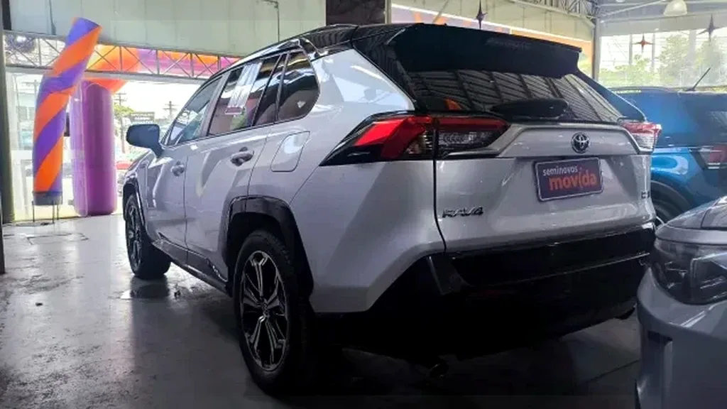 Toyota Rav4 EV - Imagem 4