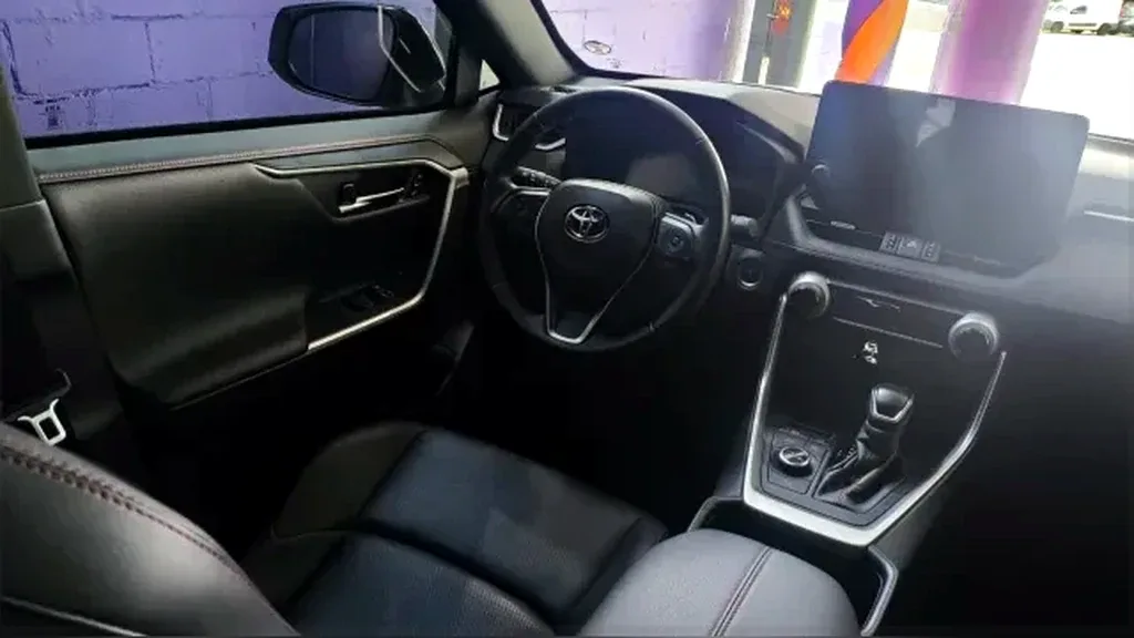 Toyota Rav4 EV - Imagem 6