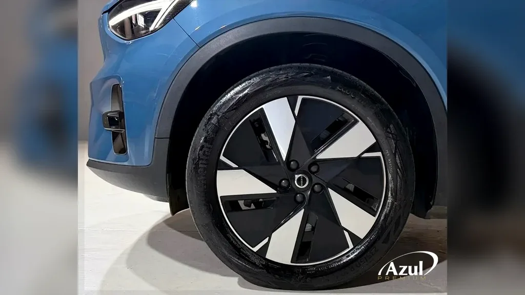Volvo XC40 Recharge - Imagem 9